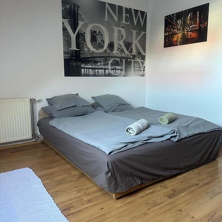Hotello Apartmanhaz Es Panzio Zalaegerszeg Exteriör bild