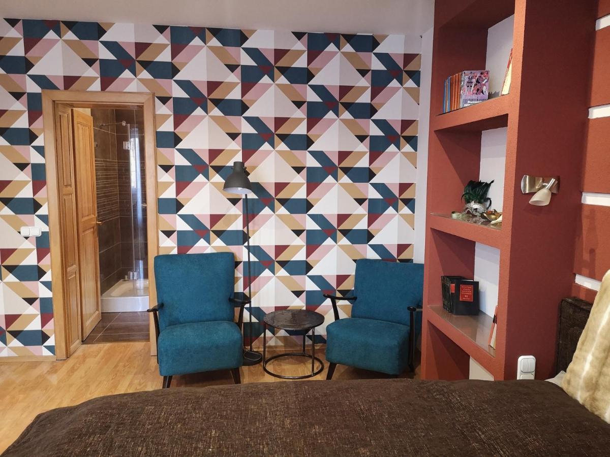 Hotello Apartmanhaz Es Panzio Zalaegerszeg Exteriör bild