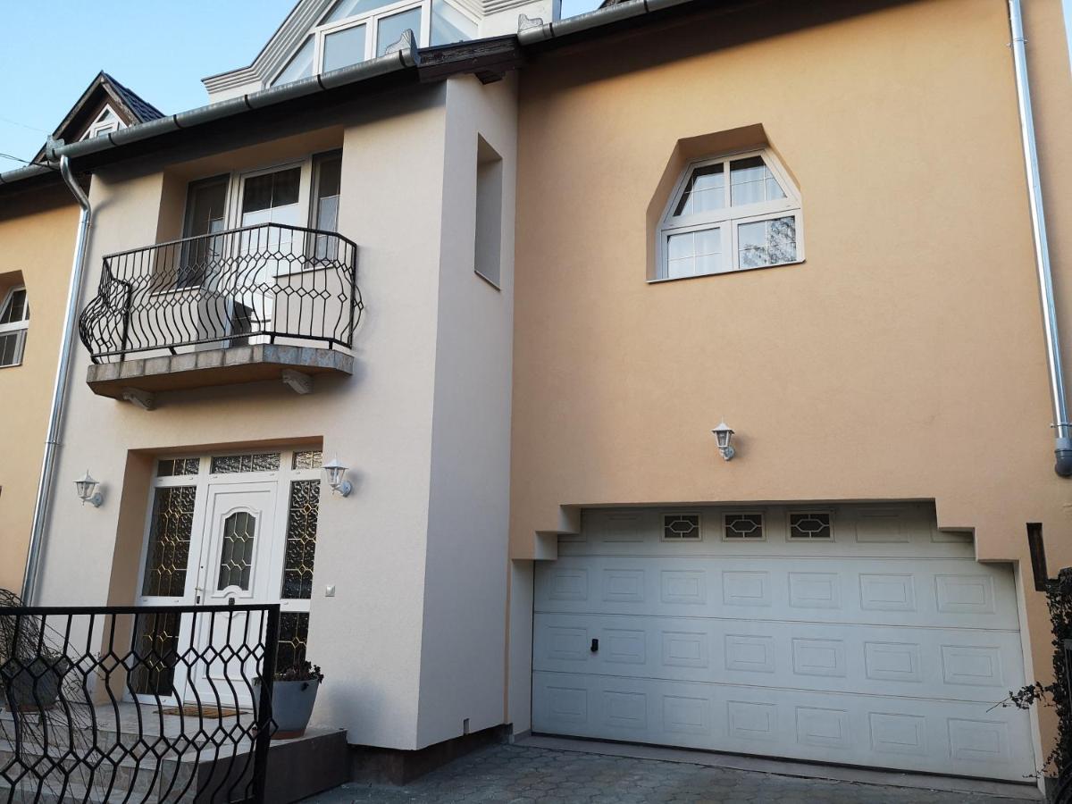 Hotello Apartmanhaz Es Panzio Zalaegerszeg Exteriör bild