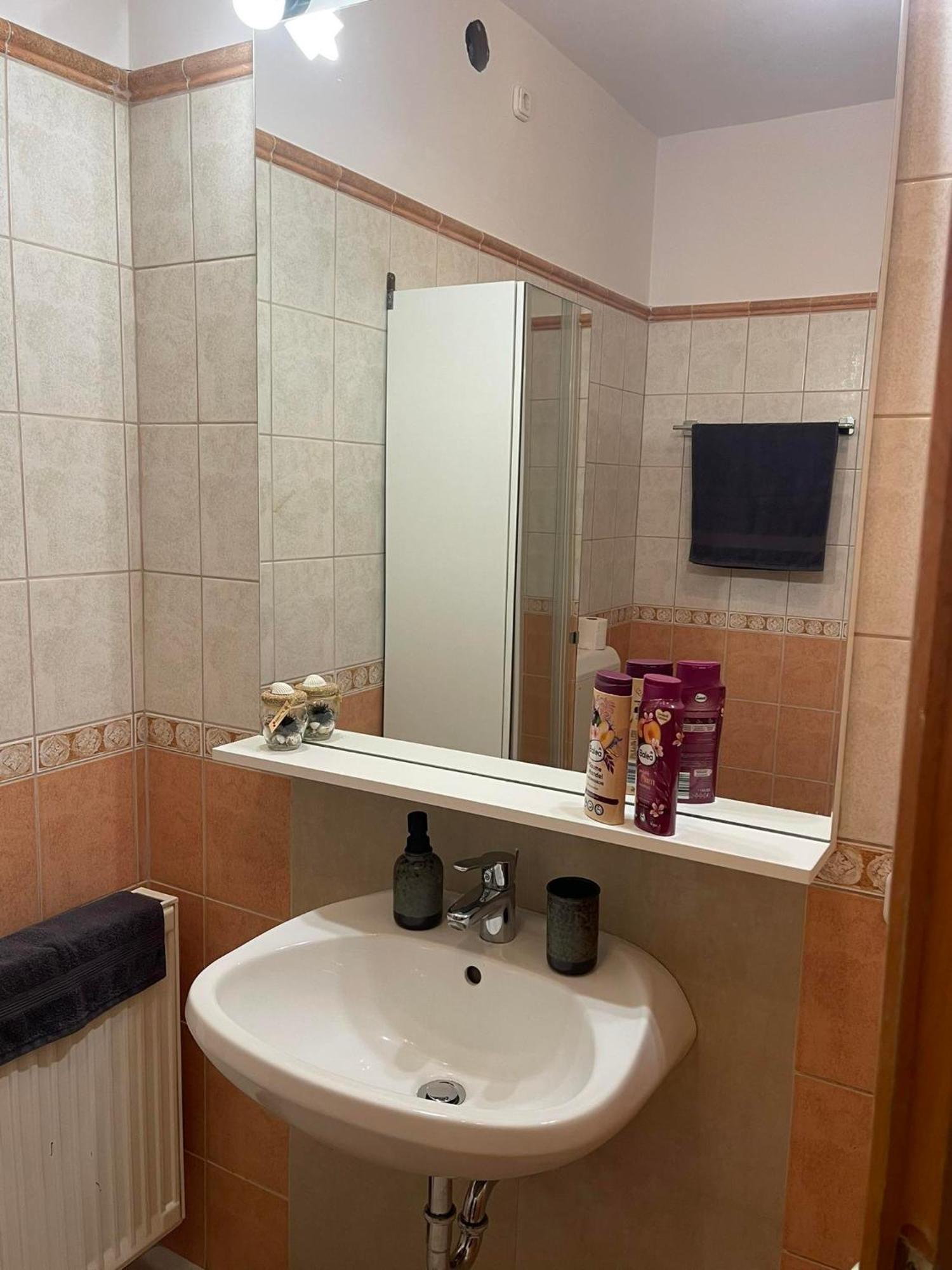 Hotello Apartmanhaz Es Panzio Zalaegerszeg Exteriör bild