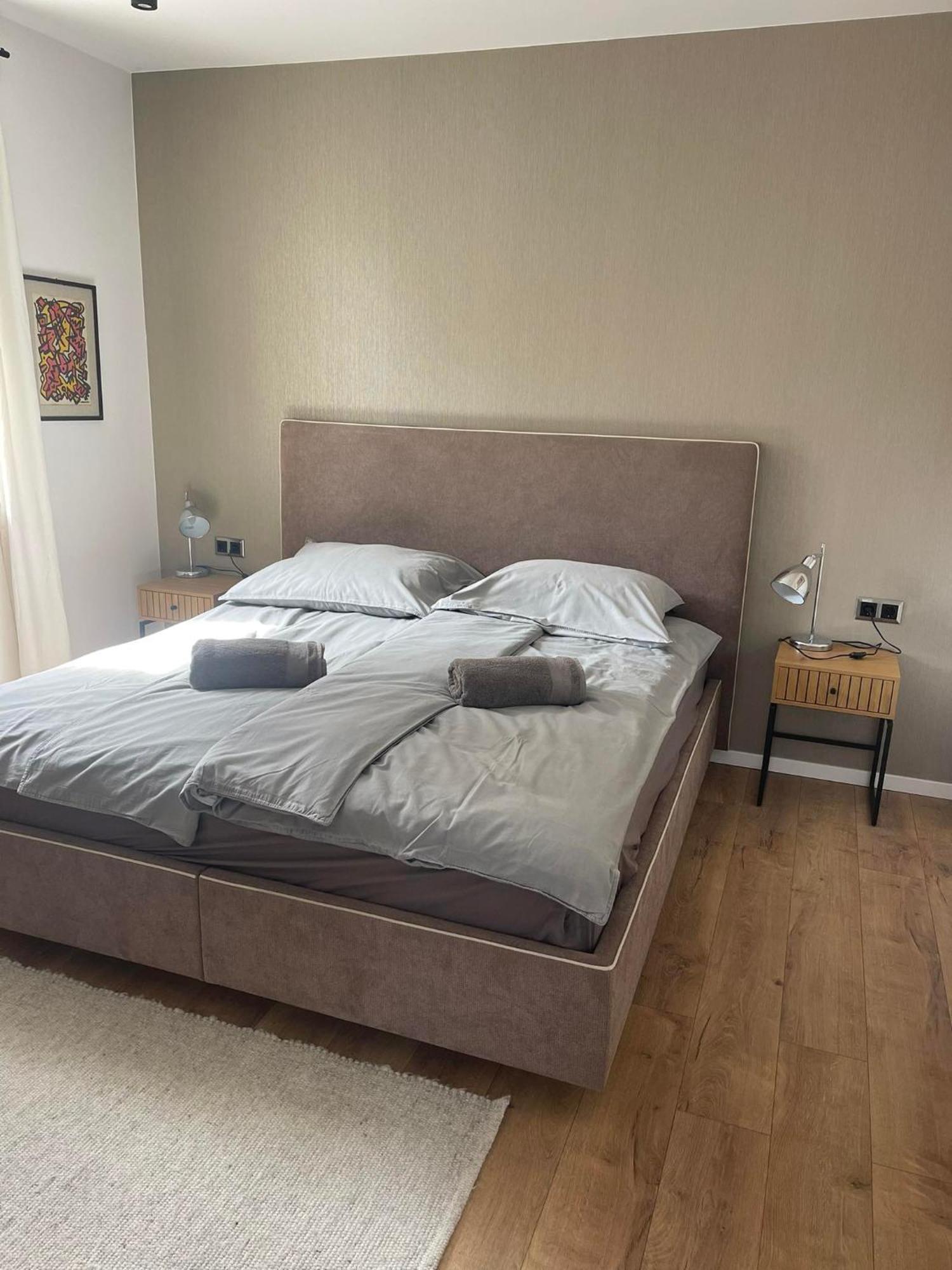 Hotello Apartmanhaz Es Panzio Zalaegerszeg Exteriör bild